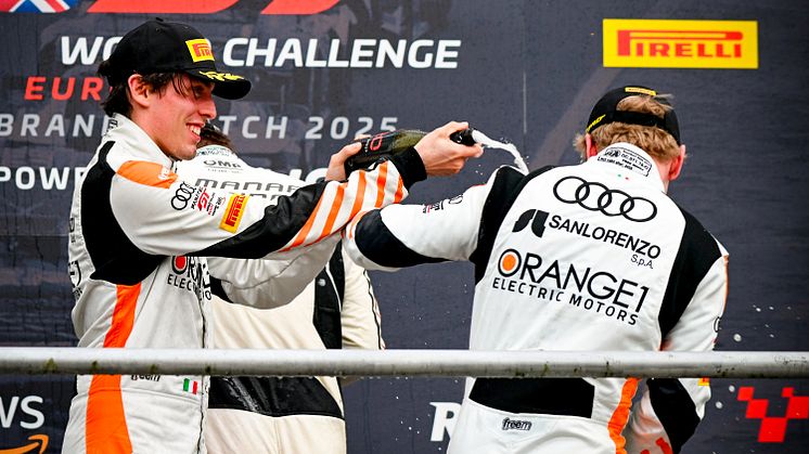 Dobbelt GTWC-podie til Sebastian Øgaard på Brands Hatch