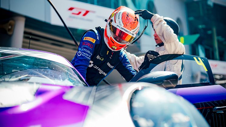 Udfordrende GT World Challenge-premiere for Bastian Buus