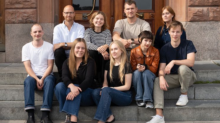 Övre raden fr.v: Martin Edvardsson, Alva Kellström, Erik Olofgörs, Tove Freiij. Nedre raden fr.v: Hugo Kjellman, Moa Takman, Matilda Marcström, Aya Kruuse Stocklassa och  Zeke Sunnercrantz