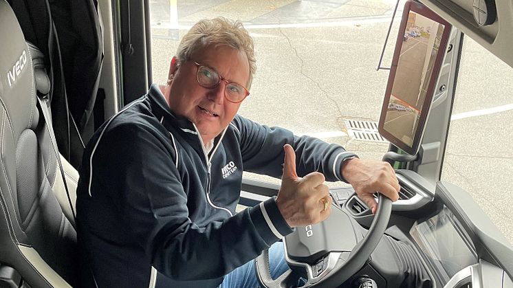Jörgen Andreassen har väldigt stor erfarenhet som testförare. Han har varit demo driver i 38 år på IVECO och vet det mesta om hur man får livet i hytten att bli perfekt.