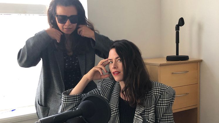EN VARG SÖKER SIN POD. CAROLINE RINGSKOG FERRADA-NOLI OCH LIV STRÖMQUIST. Foto: En varg söker sin pod