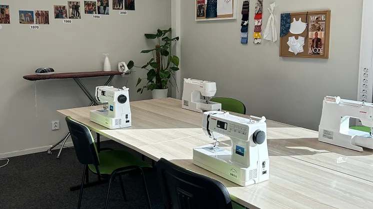 Medborgarskolan i Karlstad inviger ny syateljé för dem som vill lära sig sy och de som vill förfina och fördjupa sin kunskap