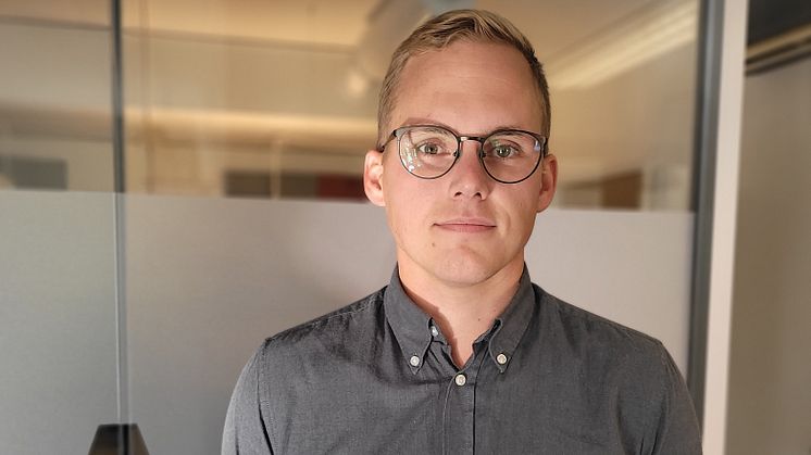 Simon Fem verksamhetsutvecklare inom hållbarhet, Kvalitet och arbetsmiljö berättar om CW Lundbergs EPD-godkännande.