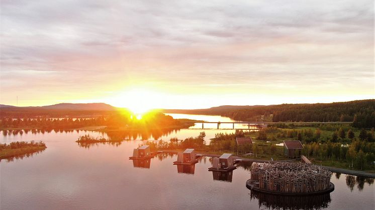 Experience a summer in the golden light of the midnight sun