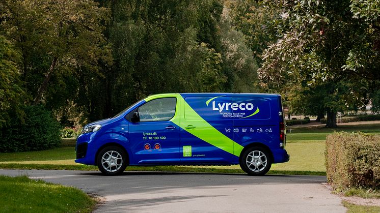 Lyrecos elektriske varebiler leverer produkter til arbejdspladsen med CO₂e-tal