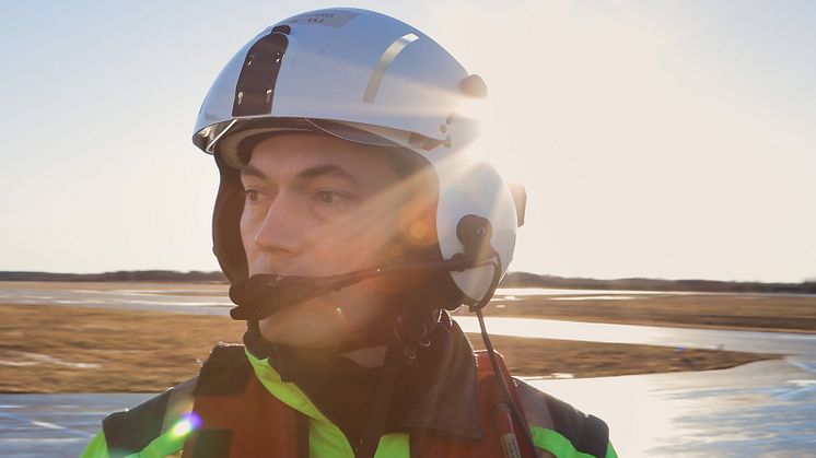 Erik Palmcrantz, en av 16 specialistutbildade sjuksköterskor som jobbar på SAR-helikoptern. Foto: Klas Sjöberg