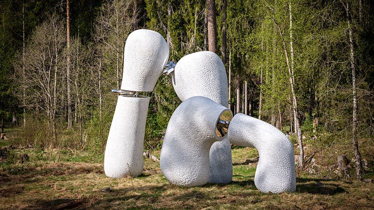 Nairy Baghramian, Resting Arms. Gjengitt med tillatelse fra kunstneren og Kistefos. Foto: Vegard Kleven.