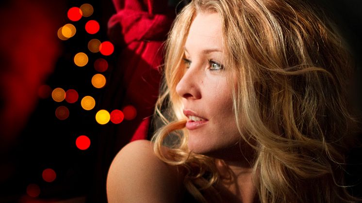 Den älskade jultraditionen fortsätter - Pernilla Andersson på turné med ny julmusik
