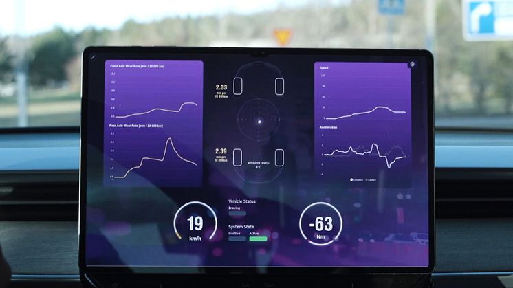 Tread Wear Indicator delivers real-time monitoring of tire wear, providing drivers and fleet operators with critical insights into tire health.