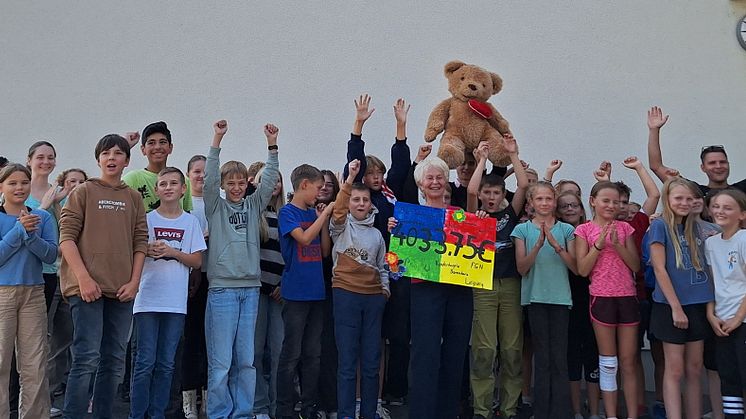 Die Spendenübergabe war für alle eine große Freude