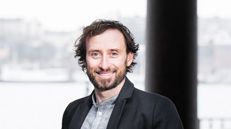 Vores resultat for det forgangne år er sundt og godt i et marked, hvor mange har oplevet nedgang, siger Kasper Holst, der er CEO i IMPACT Commerce. Foto: IMPACT Commerce. 