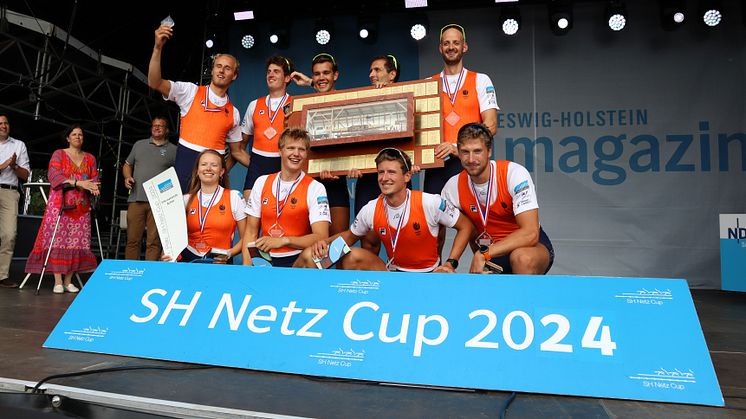 So sehen Sieger aus - das niederländische Gewinnerteam beim diesjährigen SH Netz Cup.