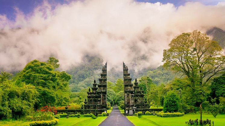 alltours Webinar bringt Expedientinnen und Expedienten nach Bali.