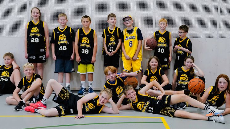 En av fjorårets mottakere av midler fra Green Mountain Community Support Fund var Elverum basketballklubb.