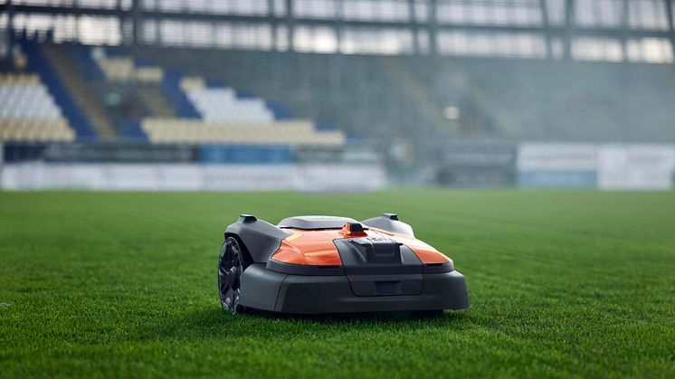 Husqvarna lanserar AI-kompatibel plattform för robotgräsklippare