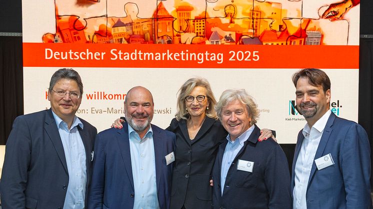 (v.l.) Reinhard Meyer, Präsident des Deutschen Tourismusverbands, Ingmar Behrens, GS des German Council of Shopping Places, bcsd-Bundesvorsitzende Bernadette Spinnen, Geschäftsführer Kiel-Marketing Uwe Wanger und bcsd-Geschäftsführer Jürgen Block
