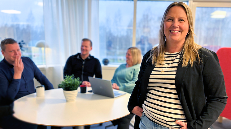 Ella Omma, kundrådgivare