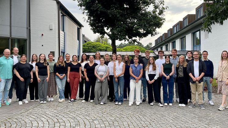 Insgesamt 117 junge Leute haben in diesen Tagen bundesweit ihre Ausbildung bzw. ein duales Studium bei der SIGNAL IDUNA Gruppe aufgenommen. Foto: SIGNAL IDUNA 