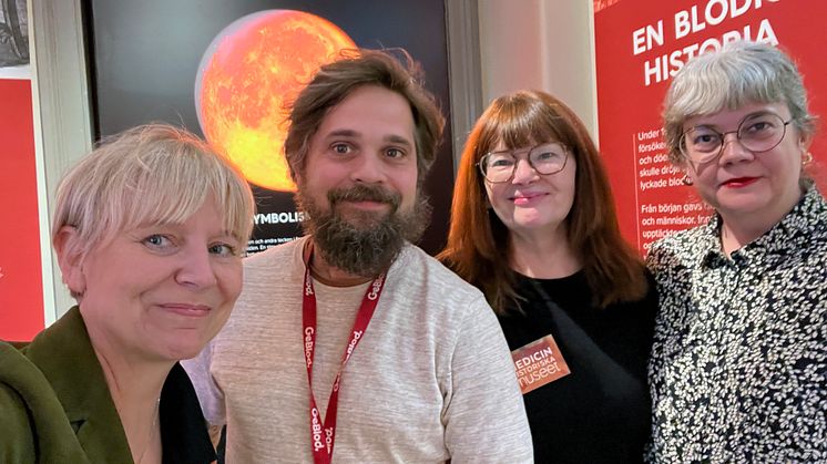 Ulrika Ljung från GeBlod tillsammans med museets produktionsteam Robert Wallman, Annika Engström och Lisa Sputnes Mouwits.