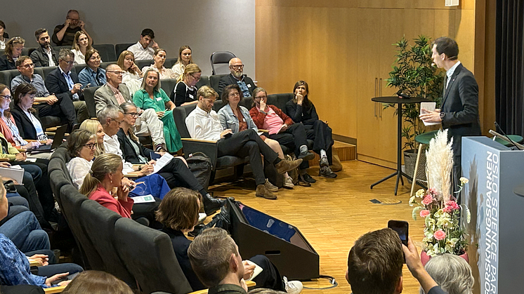 WORKSHOP: Over 400 aktører har deltatt i utrednings- og medvirkningsprosessen for å se på muligheten for etablering av et samfunnsoppdrag for sirkulær økonomi i Norge. Her er fra en workshop i juni, 2024. FOTO: NILU