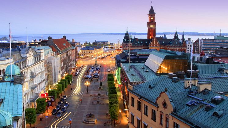 I Helsingborg kombineras artificiell intelligens med sophantering. Där övervakar sopbilarna skicket på stadens vägar.