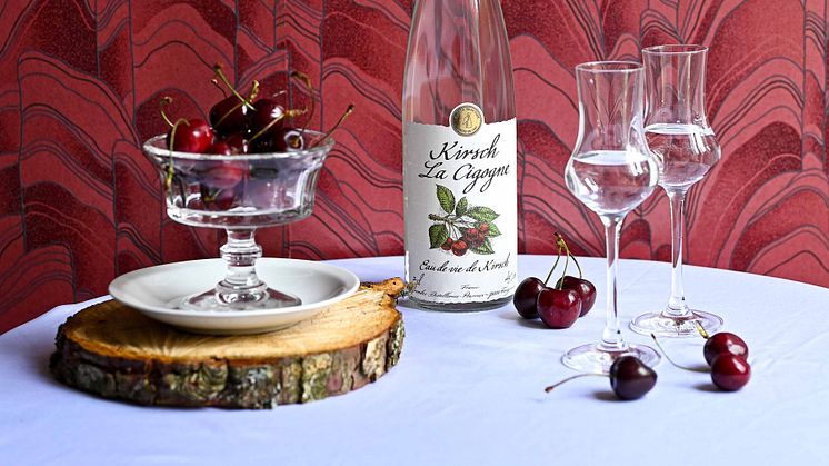 Eau-De-Vie Kirsch La Cigogne