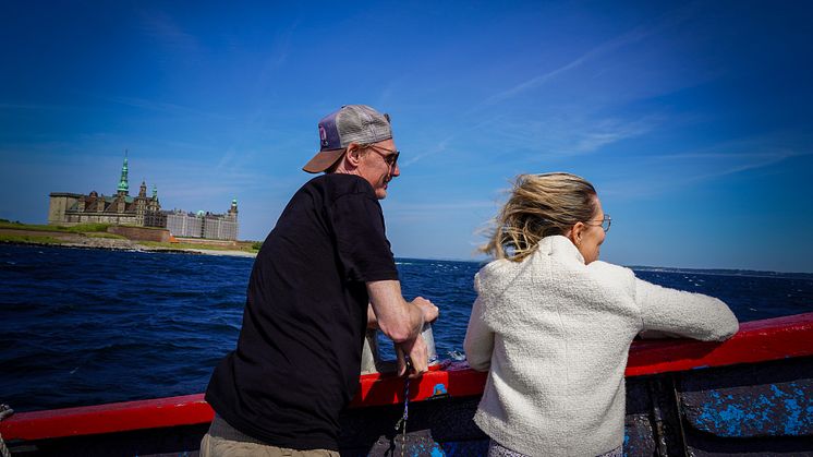 (Foto Ida Johansen) Museum & sundtur. Nu kan museumsgæsterne på M/S få vind i håret og skumsprøjt på museumsoplevelsen. Hver weekend i sommerferien tager M/S HAVSTRYGEREN gæsterne med på 30 minutters sundtur. 