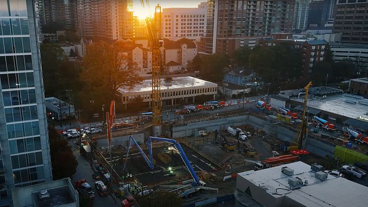Thomas Concrete levererar till en av Atlantas högsta byggnader