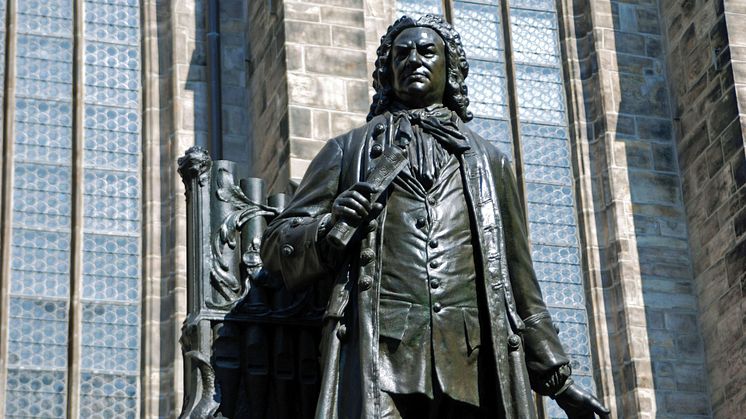 Bach-Denkmal vor der Thomaskirche in Leipzig - Foto: Andreas Schmidt