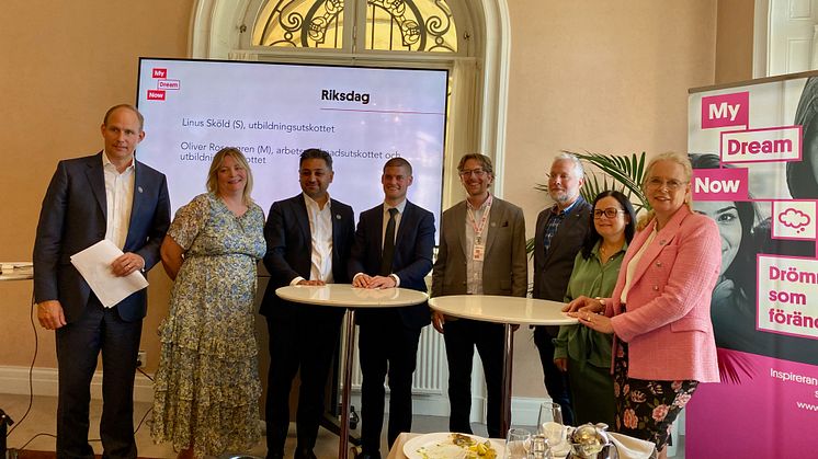 Deltagare i seminariet: Martin Persson - Nordea, Jennie Rosengren - Sveriges Lärare, Amir Sajadi -VD Järva gymnasium, Oliver Rosengren (M), Jonas Bygdeson, Linus Sköld (S), Cecilia Hallengren Aronsson - AB Volvo, Ingela Hålling, Vattenfall