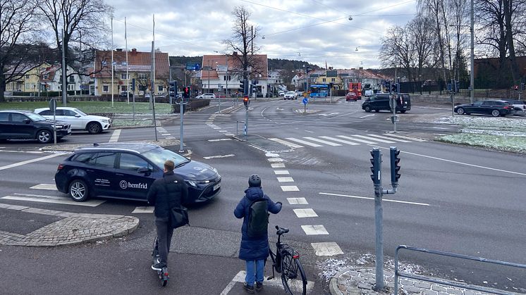Hela trafikområdet vid Sankt Sigfrids plan får 40-skyltar. Stadsdelen Skår i bakgrunden får 30- och 40-skyltar. Bild: Göteborgs Stad