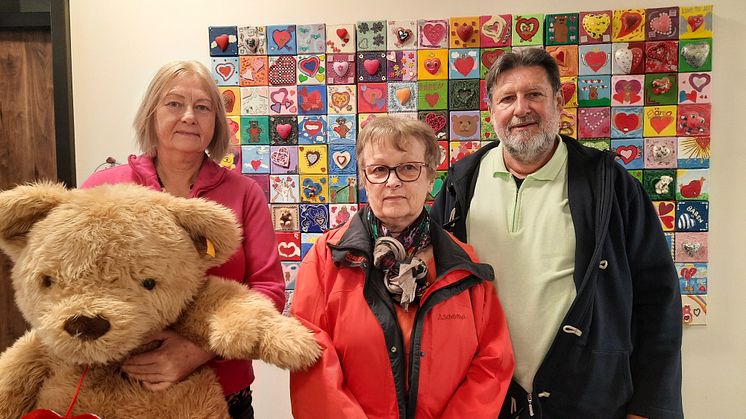 Elvira Wegner (Bärenherz) mit Bert und Ulrike Hegner (v.l.n.r.)