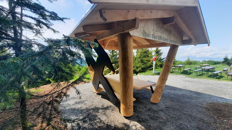 der vierte Freiberger Rastplatz wurde auf dem Fichtelberg offiziell eingeweiht (Foto: TVE)