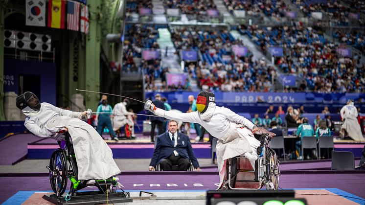 Aktuelle Studie zu Inklusion im Sport /  Paralympische Athlet*innen kritisieren ungleiche Teilhabechancen von Menschen mit Beeinträchtigung     Gerader Verbinder 12, Form 
