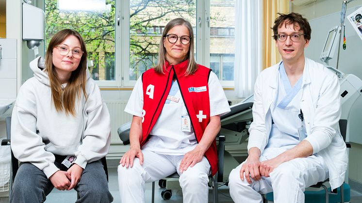 ST-läkaren Rebecca Skagerström, sjuksköterskan Anne Marie Österdahl och specialistläkaren Johannes Bålfors hoppas att fler ska göra valet att bli blodgivare. 