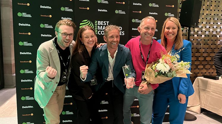 Från vänster: Tommy Manderlöw, Anna-Klara Näsholm, Tobias Wilhelmson, Erik Freese och Kajsa Björn under prisutdelningen i Stockholm.