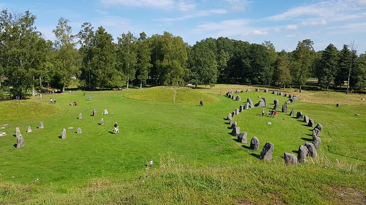 Anundshög utanför Västerås är en historisk plats med spår från vikingatiden, väl värd att besöka.