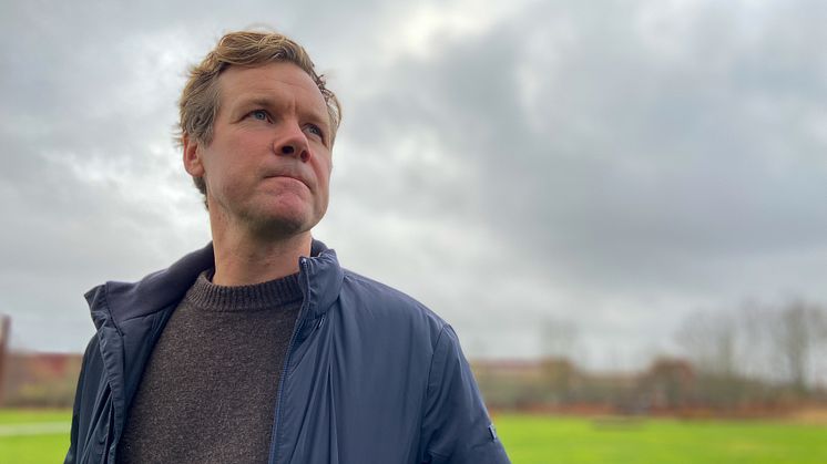– Det blir i stor utsträckning en elit av unga som kan ta sig till klimatmötena, säger Jonathan Josefsson. Foto: Jonas Roslund.