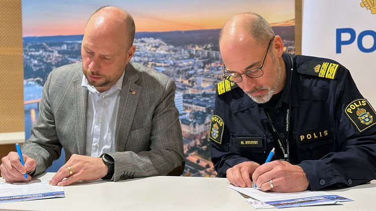 Hans Lindberg, kommunstyrelsens ordförande och Michael Rystedt, chef LPO Umeå.