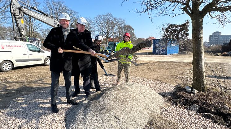 Den 6 mars togs det första spadtaget för Alléhusen