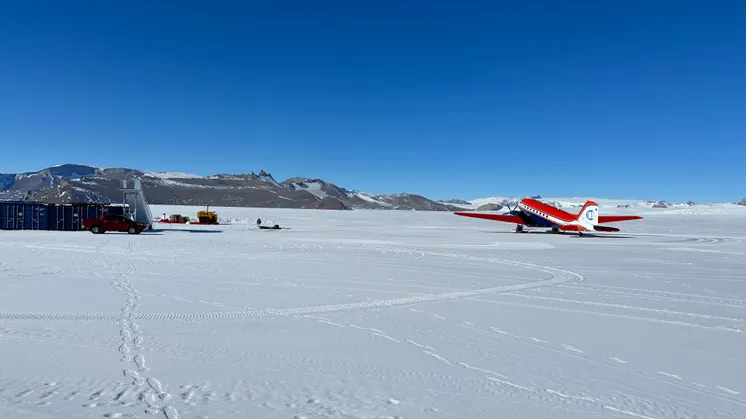 The goal of the RINGS Action Group is to refine estimates of Antarctica's contribution to sea-level rise.