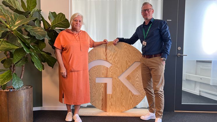 GK Rör AB och Rörcompaniet AB fusioneras in i GK Sverige. På bild: Koordinatorn Nina Hollgren och VD för GK Rör Stefan Landgren. Foto: GK Sverige