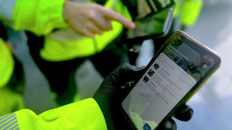 APP-HJELP: ﻿Informasjonen er tilgjengelig både på engelsk, norsk og polsk, og skal bidra til økt sikkerhet på jobb.
