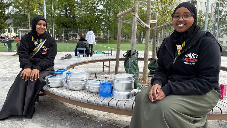 Hamda Ibrahim och Sabrin Ali är några av de Unga ledare som gått en utbildning i scouting.