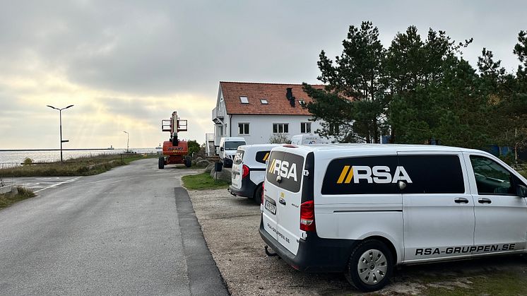 En totalrenovering av mysiga hotell Lotsvillan på bästa läge vid Falsterbokanalen är i full gång. Spa/konferensdelen Canalis, som ligger intill, slås ihop med hotellet för att erbjuda gästerna en komplett restaurang och spa-del.