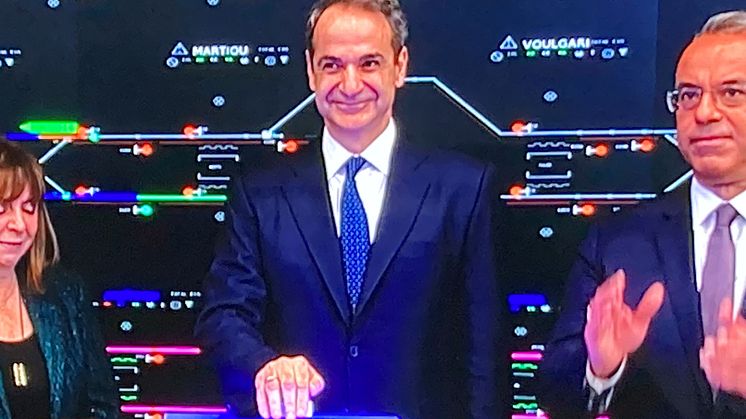The Prime Minister for Greece presses the button to launch the first metro of Thessaloniki 