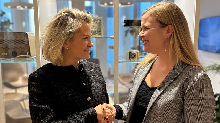 Charlotte Löwenhielm, Chief Partnership Manager Danske Bank och Caroline Blomsten, Affärsutvecklingschef och Partneransvarig Verahill Familjejuridik.
