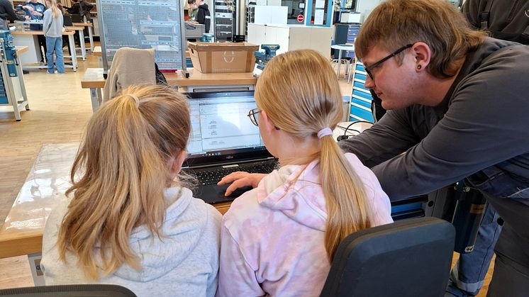 Westfalen Weser will Schülerinnen für technische Berufe begeistern.