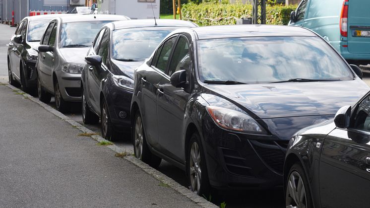 Inbrott i parkerade bilar är en av de brottstyper som beskrivs som prioriterade i Lunds kommuns och polisens kartläggning. Foto: Colourbox