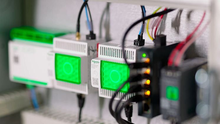 Snabbt installerad och lätt att konfigurera tack vare integrerade webbplatser: Panel Server från Schneider Electric. Fotokälla: Schneider Electric GmbH